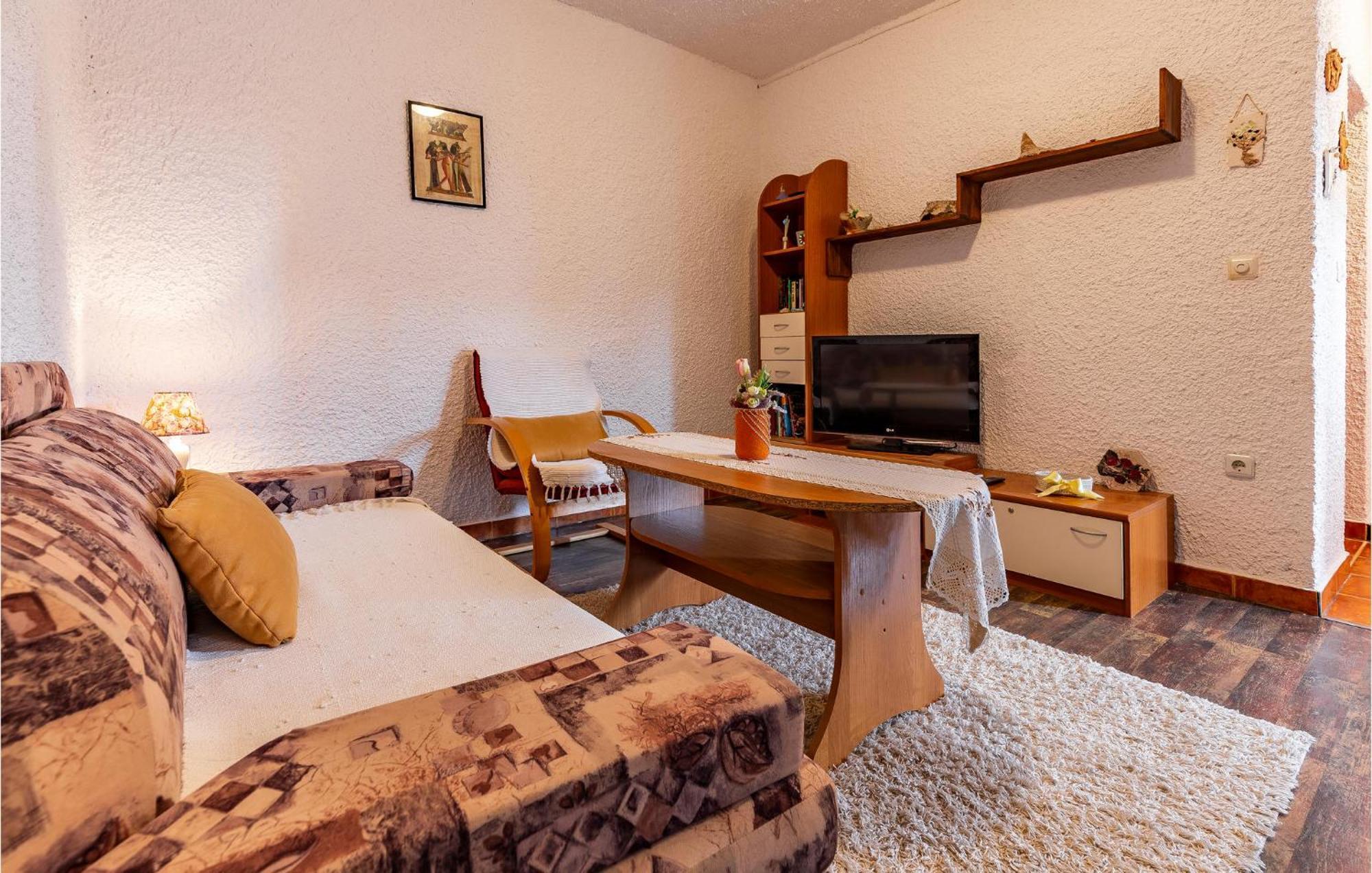 Lovely Apartment In Premantura With Wifi Eksteriør billede