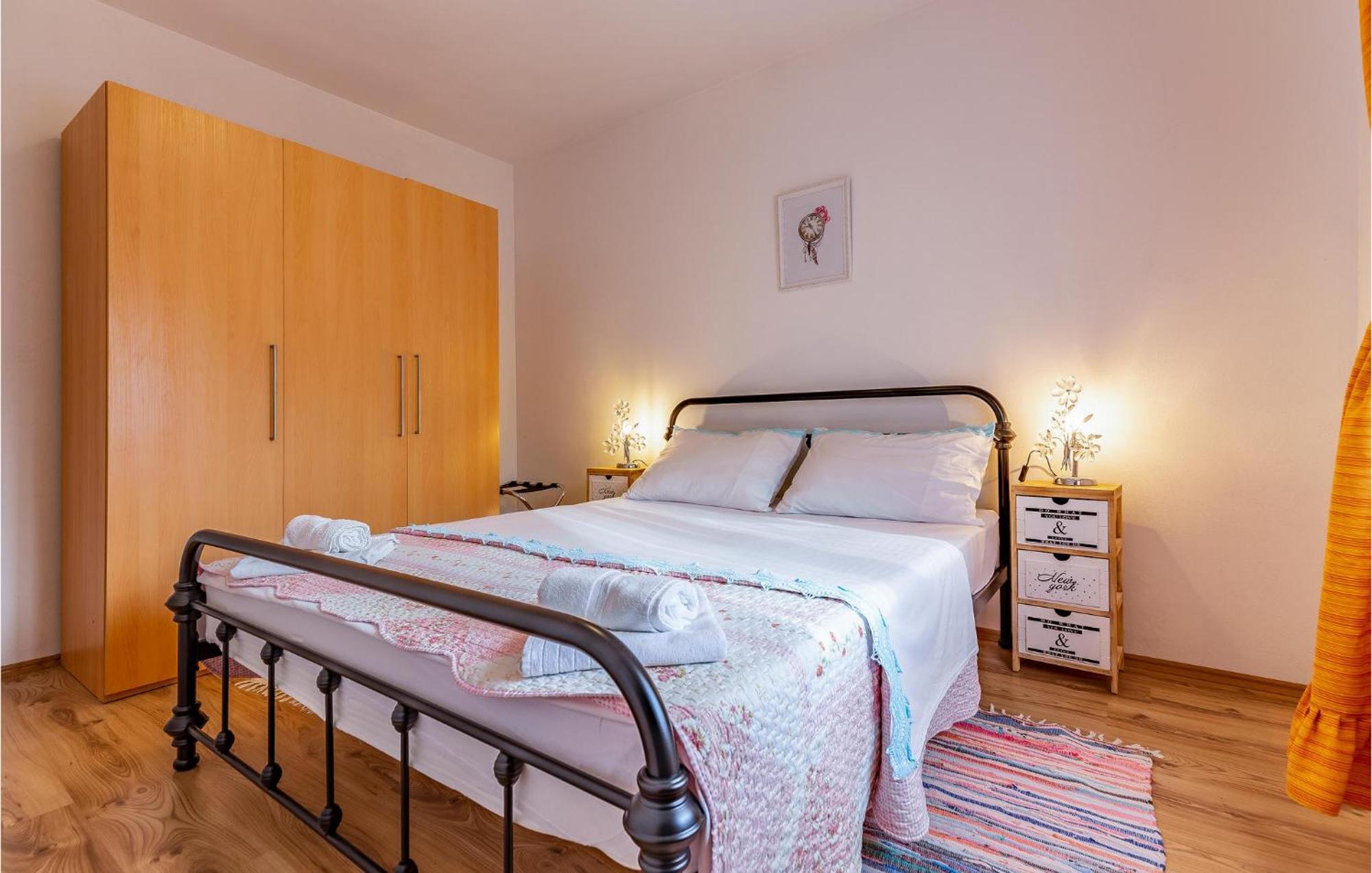 Lovely Apartment In Premantura With Wifi Eksteriør billede